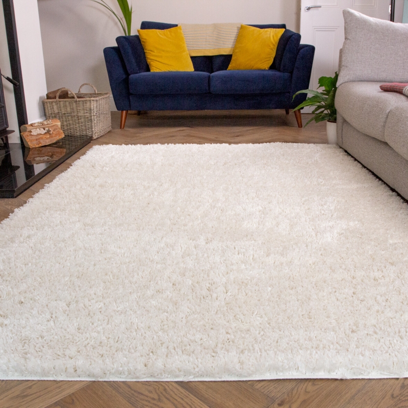 Area Rug: Thick Yarn Texture Dense Ivory Cream Shaggy Pile