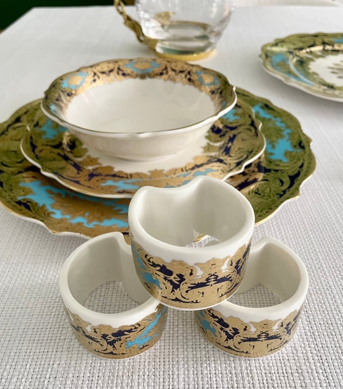 Ceramic Dinnerware Set Embossed Gold Scalloped Texture