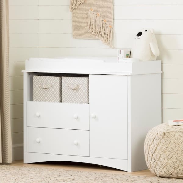 Changing Table with Dual Storage Types and Cutout Handles