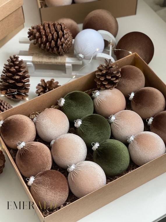 Christmas Ornaments: Moss Green and Chocolate Velvet, Antique Gold