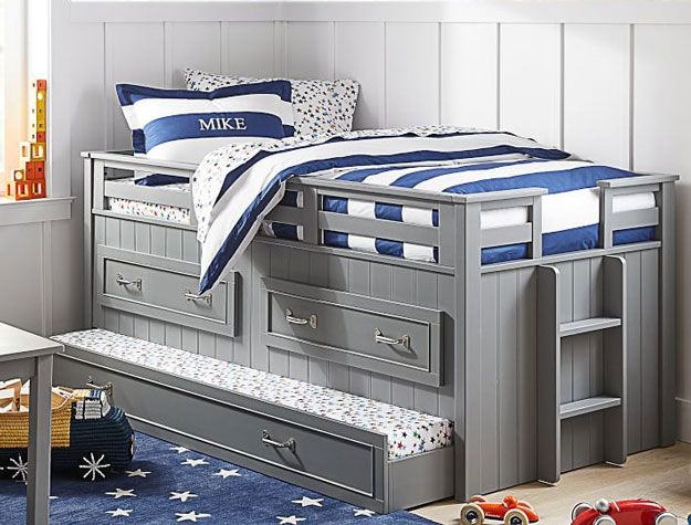 Daybed with Whitewashed Finish - Daybed with Pull Out Trundle