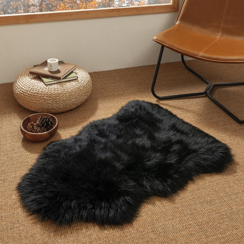 Faux Fur Rug Sheepskin Silhouette Shaggy Pile Matte Finish Faux Fur Throw