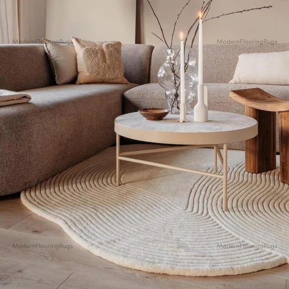 Hand Tufted Area Rug White Wool Irregular Shape Sculpted Pile Minimalist