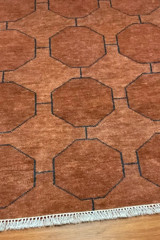 Interlocking Octagon Pattern Area Rug in Brown Wool Texture with Fringe