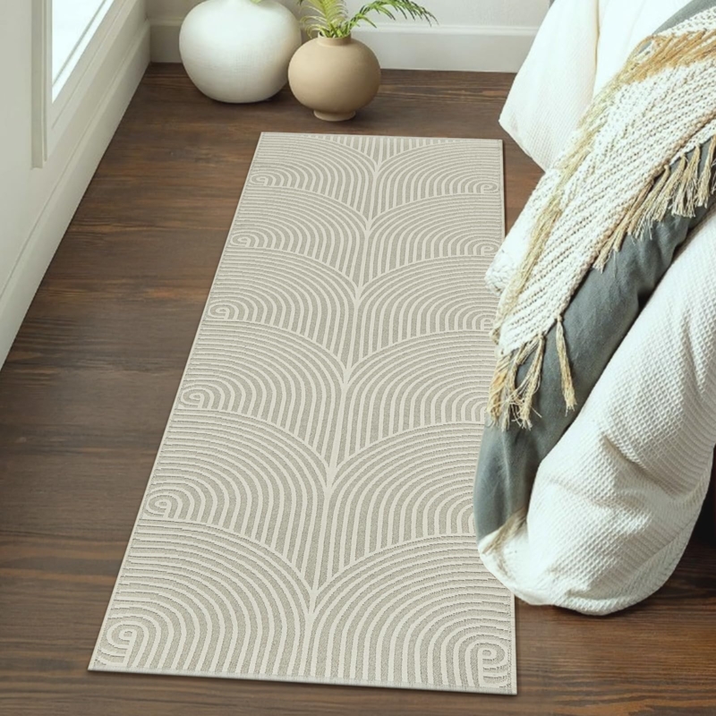 Runner Rug Geometric Diamond Pattern Low Profile Washable