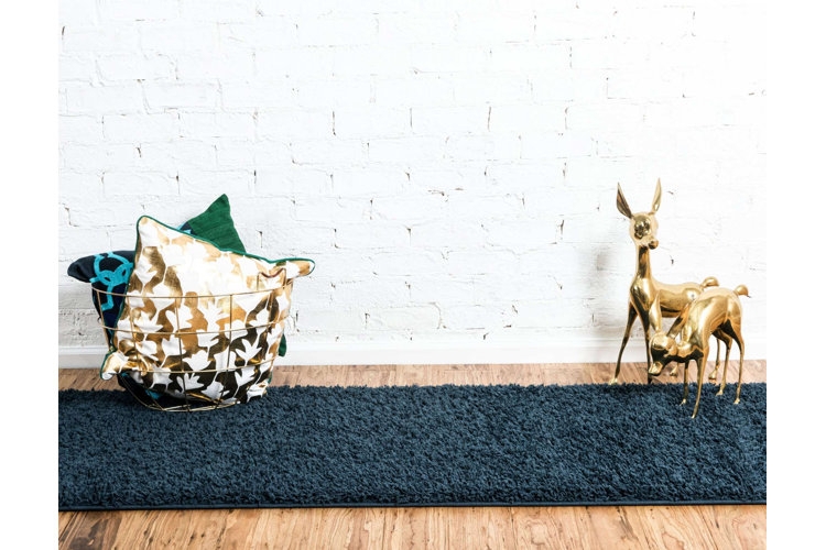Scandinavian Light Gray Shag Area Rug for Cozy Bedroom Styling