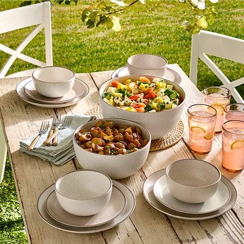 Serving Bowl Set Ribbed Texture with Nesting Lids for Patio Dining