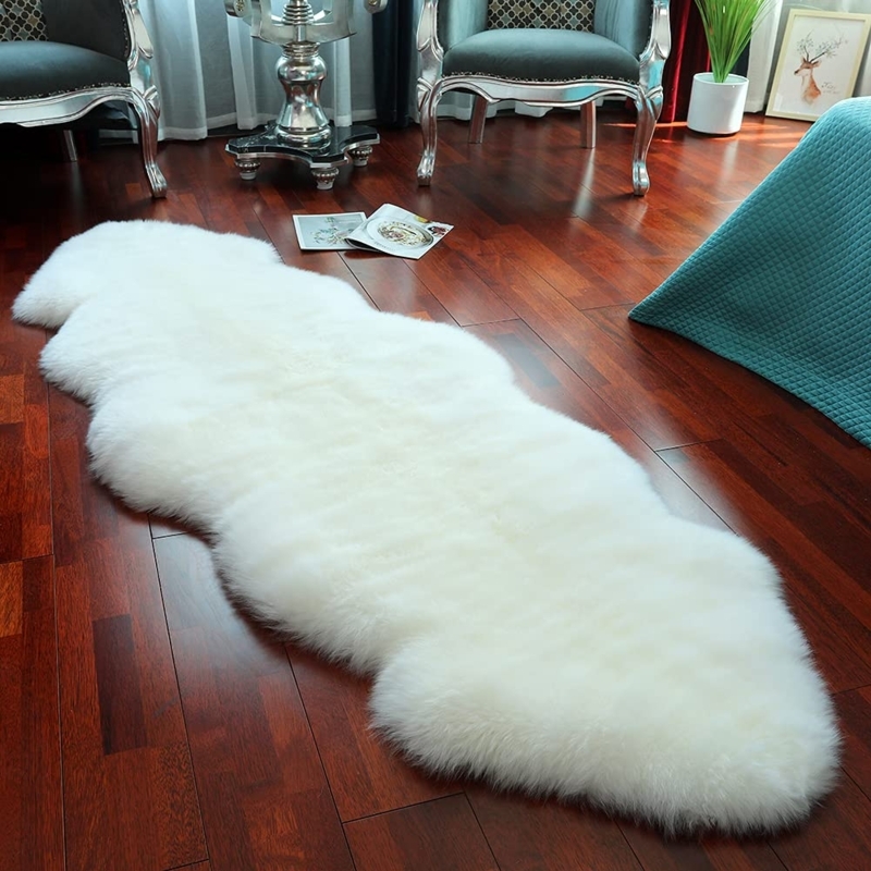 Sheepskin Rug: Cozy Ivory Throw for Modern Accent Chair