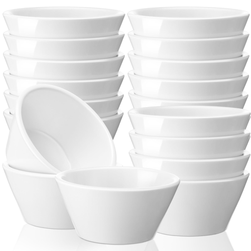 Small Bowls with Rimmed Base, Porcelain. Porcelain Bowls.