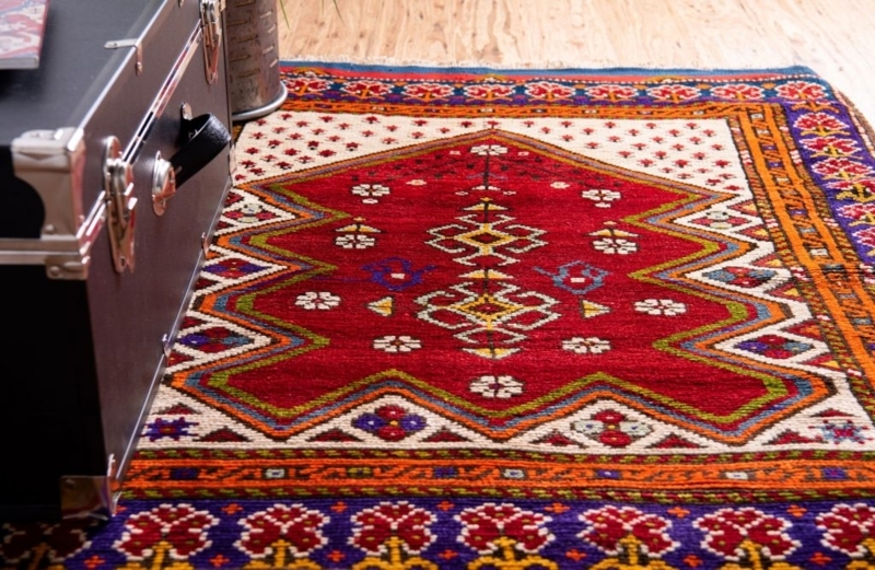 Traditional Area Rug Intricate Oriental Pattern Navy Red Dining Decor