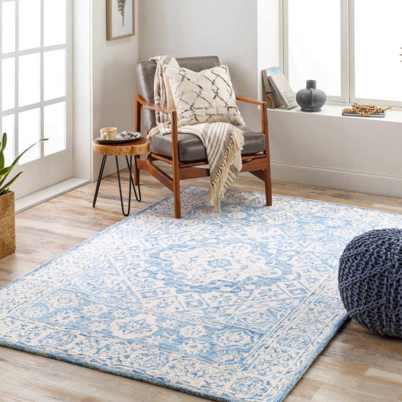 Traditional Area Rug, Navy and Cream Intricate Floral Border Motif
