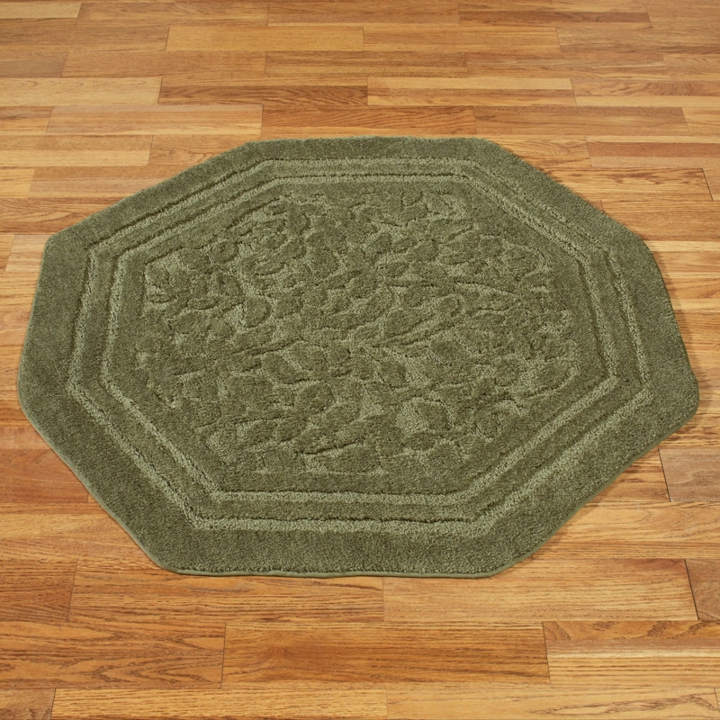 Traditional Floral Border Rug in Sage Green Octagonal Shape