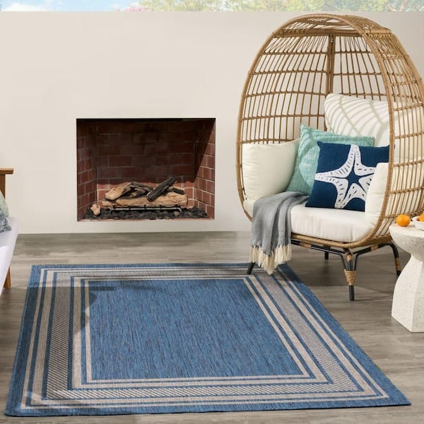 Vintage Inspired Distressed Denim Blue Traditional Area Rug
