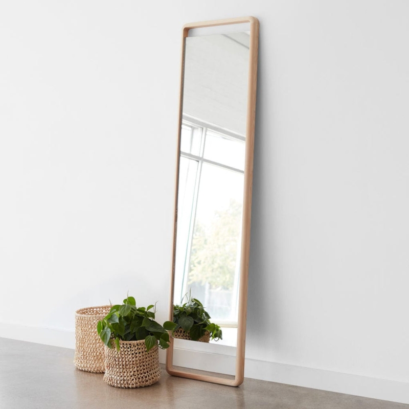 Arched Floor Mirror with Leaning Silhouette in Japandi Light Wood
