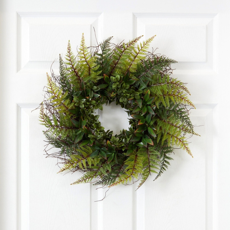 Assorted Fern Wreath with Dense Foliage for All-Season Use