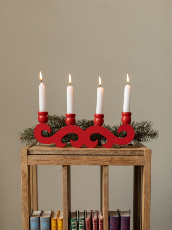 Candleholder Set Cardinal Red Turned Wood Staggered Festive