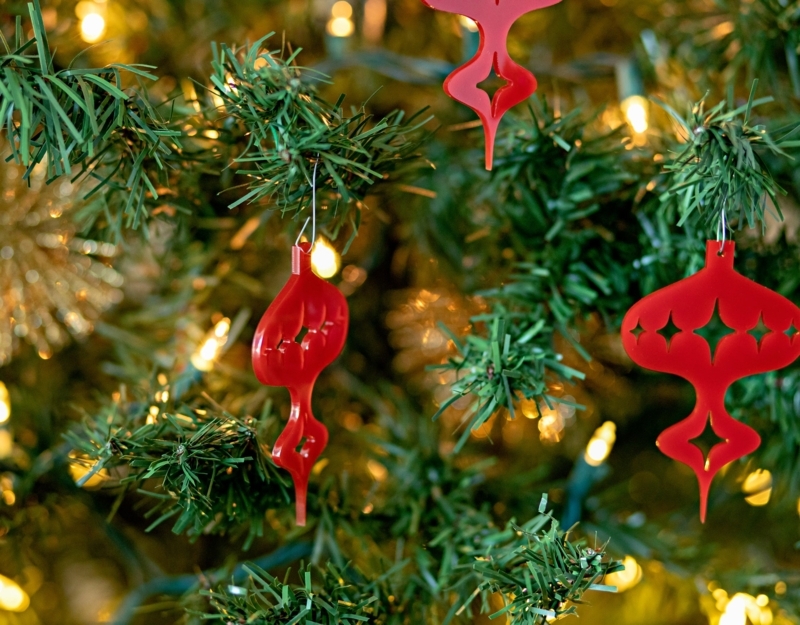 Christmas Ornament Finial Shape Glossy Red Atomic Starburst