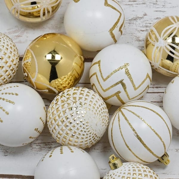 Christmas Ornament Set: Assorted glitter patterns, white and gold 30 piece.