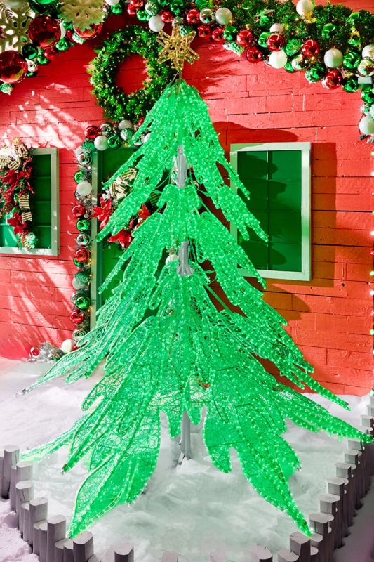Christmas Tree Full Conical Shape Dense Branching Traditional Green