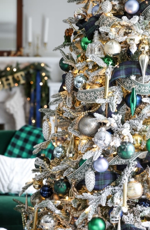Christmas Tree Plaid Ribbons Traditional Preppy Navy Green Decor