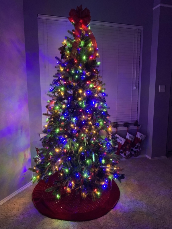 Christmas Tree: Traditional Red and Gold, Dual-Tone Lighting, Star Topper