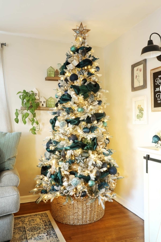 Christmas Tree Velvet Layered Ribbon Blue Green Decor