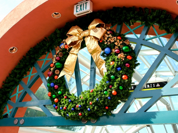 Christmas Wreath Jewel Tone Ornaments Multi-Finish Textures