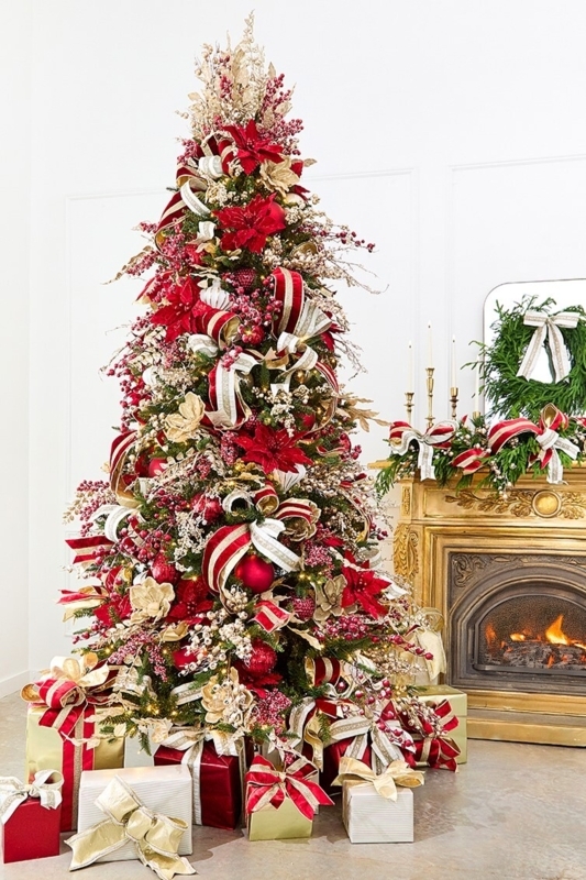 Classic Red and Gold Christmas Tree with Harlequin Ribbon