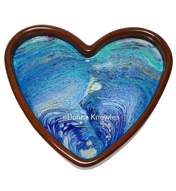 Decorative Tray Heart Shaped Fluid Art Interior Glossy Wood Toned