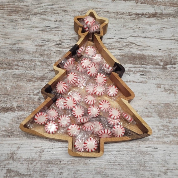Decorative Tray in Christmas Tree Shape with Natural Wood Grain