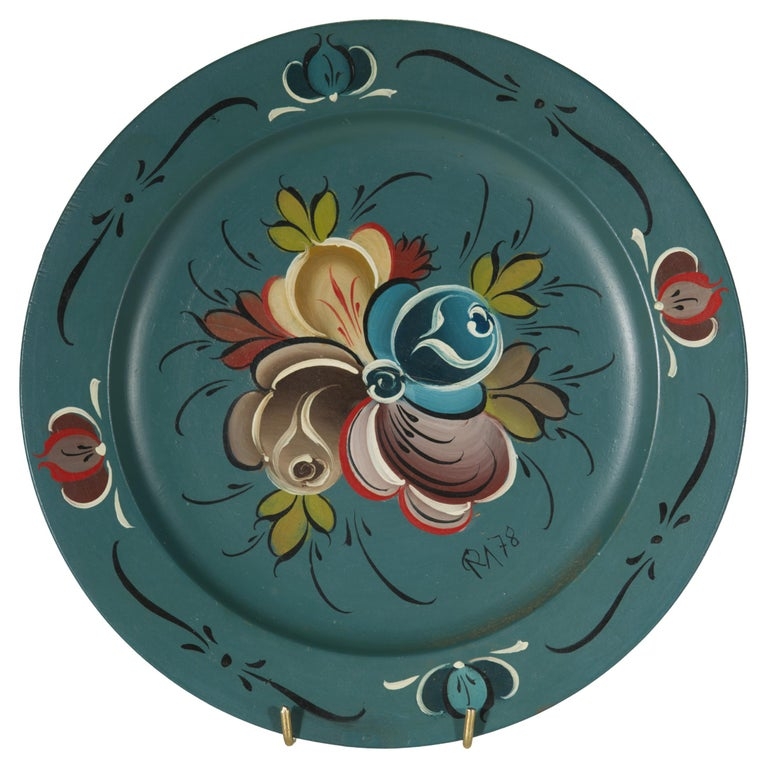 Decorative Tray Rosemaling Design Hand Painted Wood Round Vintage