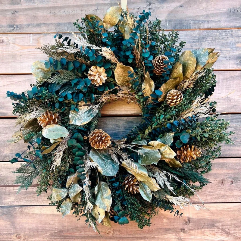 Decorative Wreath with Preserved Roses, Red Berries, and Winter Palette