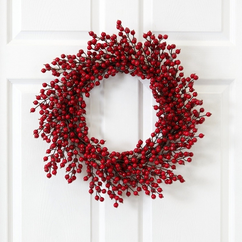 Dense Berry Coverage Wreath on Vine Base, Vibrant Red Decor