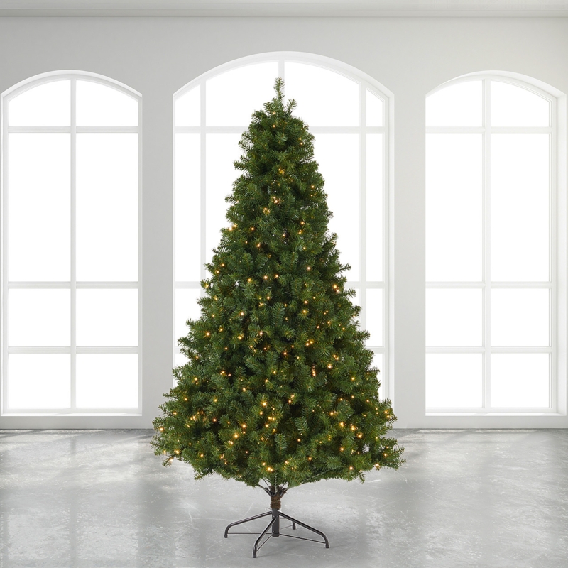Dense Foliage Pre-Lit Artificial Spruce Christmas Tree