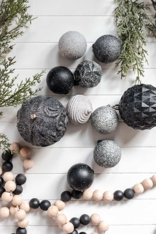 DIY Stone Christmas Ornaments - The Crafty Blog Stalker