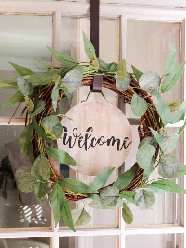 Elegant Boxwood Wreath with Interchangeable Floral Clusters