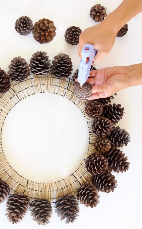 Frosted Pinecone Wreath with Red Berries Holiday Wall Decor