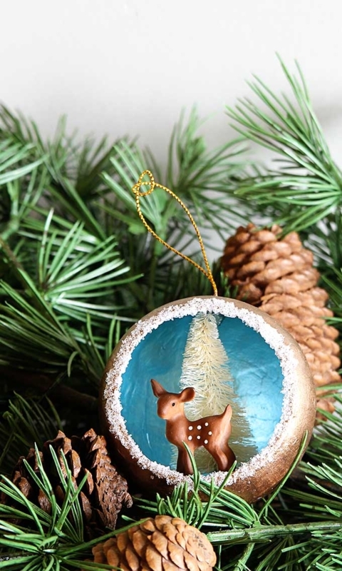 Handmade Retro Diorama Ornaments with Miniature Winter Scenes