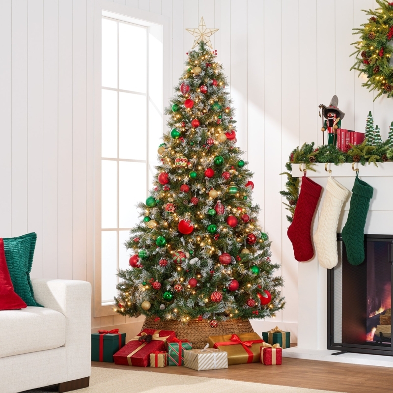 Heavily Flocked Artificial Christmas Tree with Snowy Texture and Berries