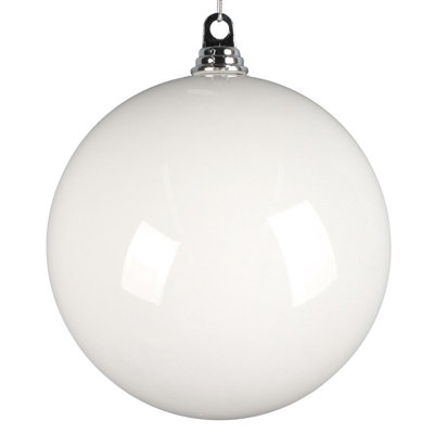 High Gloss White Holiday Baubles: Polished Reflective Finish, Minimalist