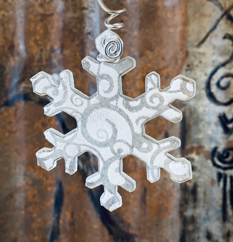 Holiday Ornament Translucent Glass Clear Finish Coastal Style Elegant