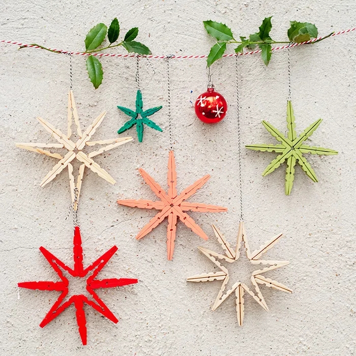 Holiday Ornaments: Natural Wood Clothespins, Radial Star Pattern, Rustic