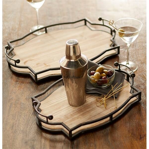 Industrial Round Nesting Trays with Metal Wire Frame