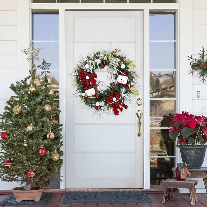 Large Christmas Wreath Snowman Motifs Icicle Accents Pine Needles