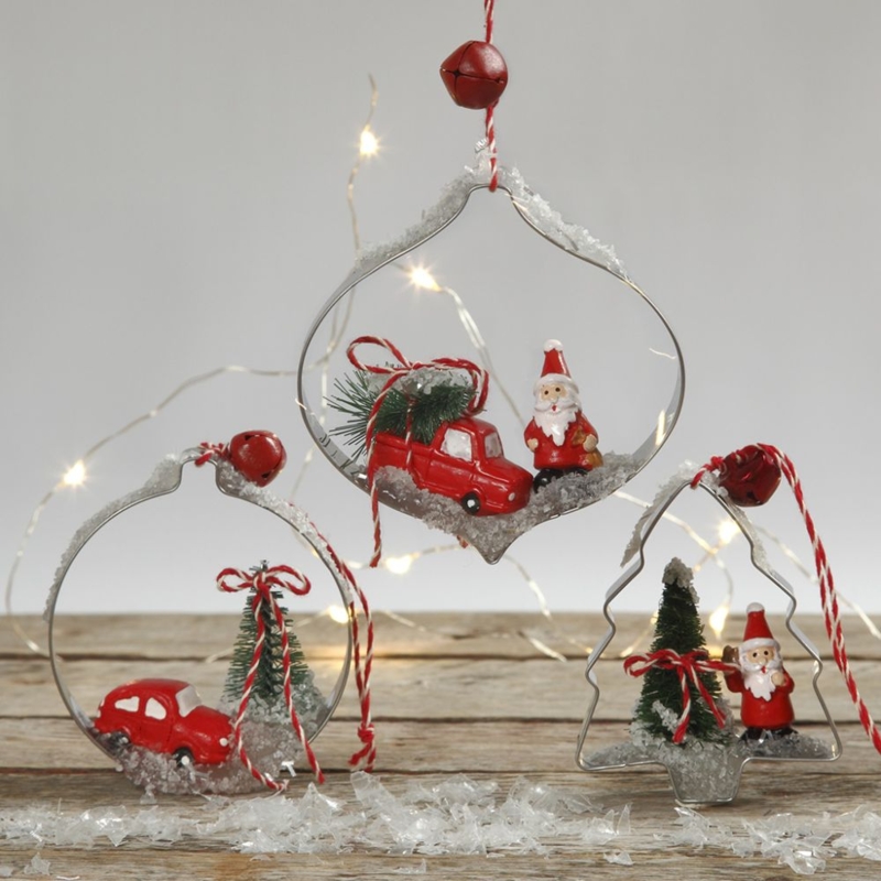 Metal Christmas Ornaments Cookie Cutter Frame Set