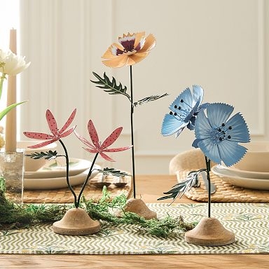 Metal Flower Decorative Sculpture Set Gold And Black Slender Silhouette