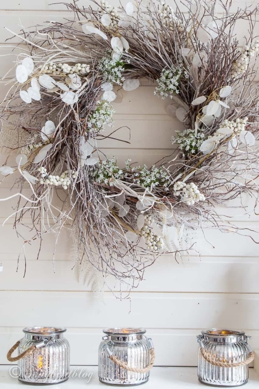 Minimalist Twig Wreath: Branch Construction with Simple White Ribbon