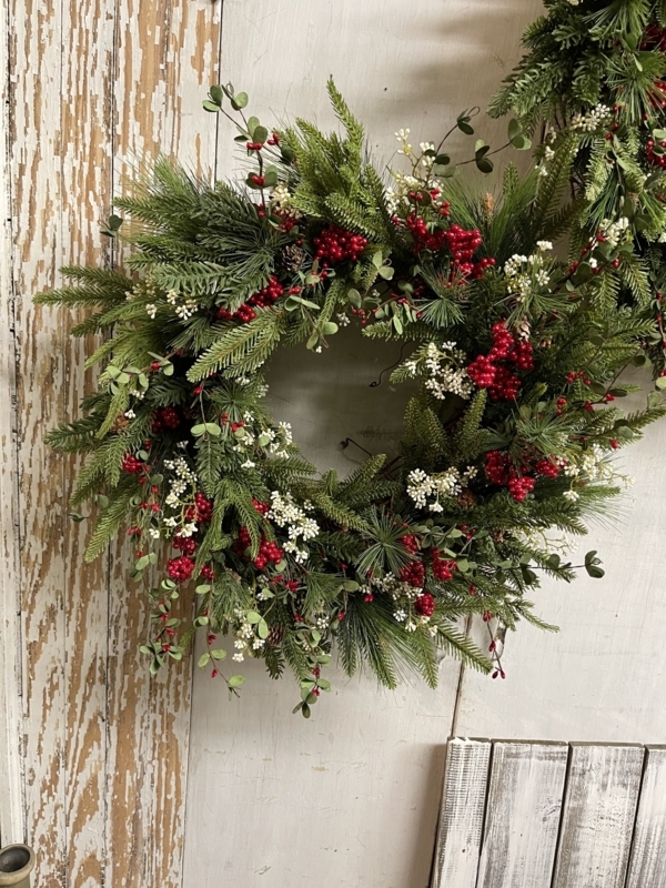 Mixed Berry and Evergreen Wreath featuring Mixed Berry Sizes