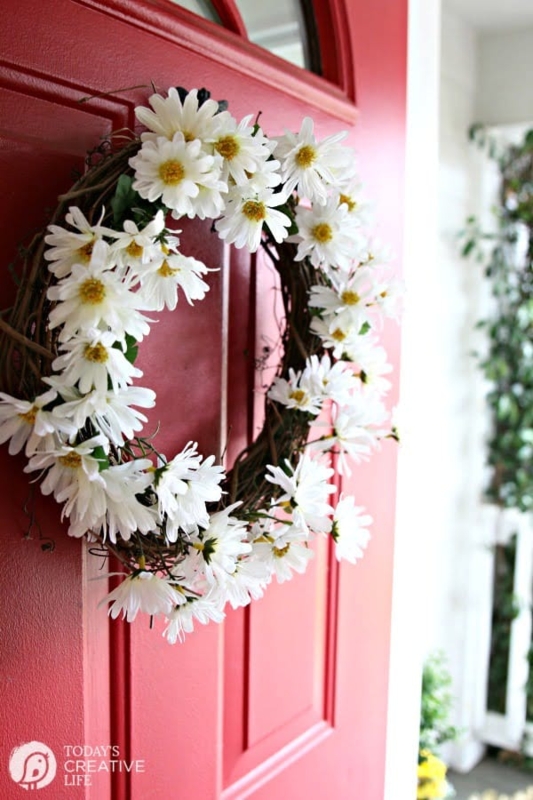 Rustic Farmhouse Daisy Wreath with Grapevine Base