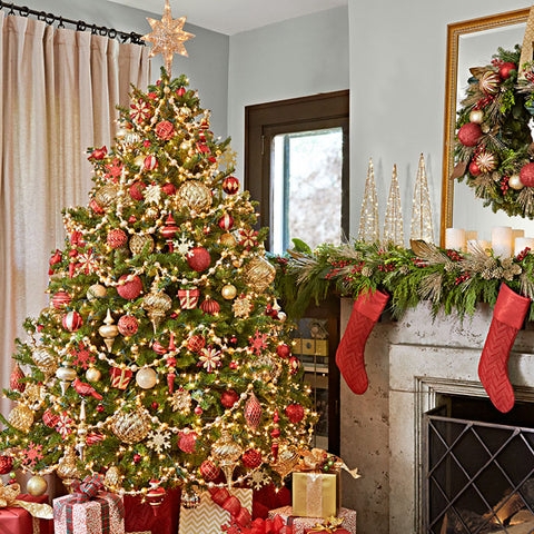 Scandinavian Rustic Christmas Tree with Wooden Plank Construction